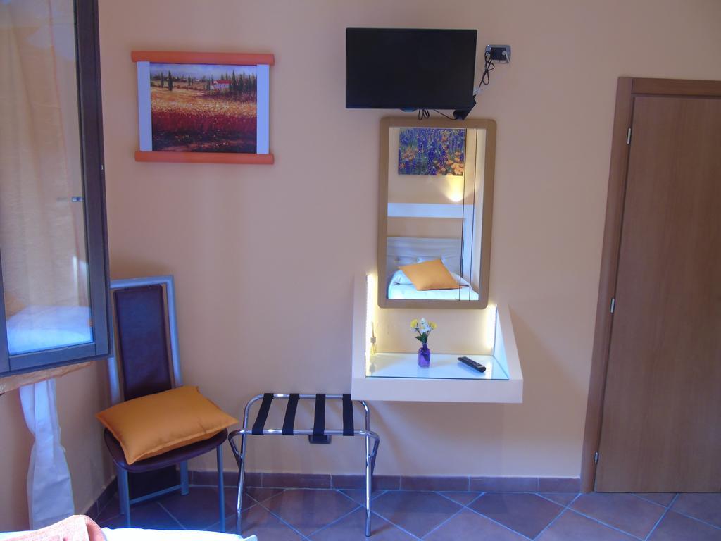 Hotel Rainbow Arma di Taggia Exterior photo