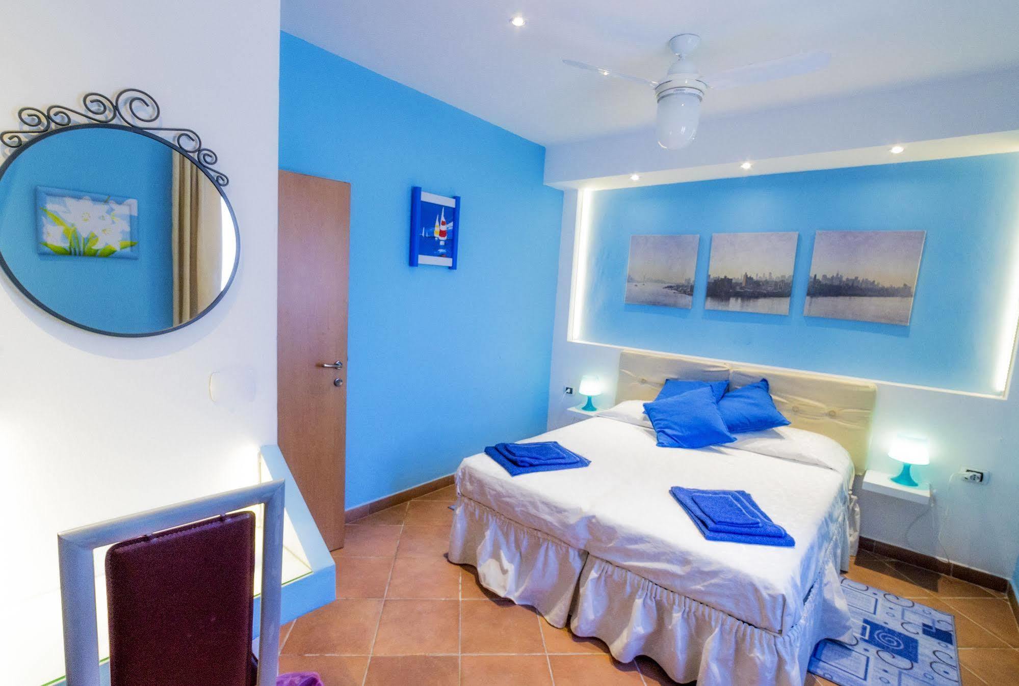 Hotel Rainbow Arma di Taggia Exterior photo